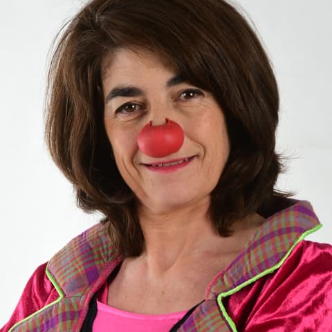 La Sara amb nas de pallassa